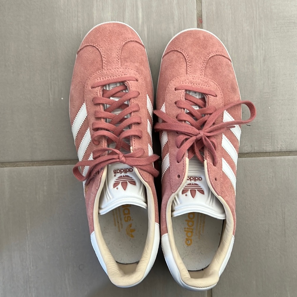 Adidas Gazelle. Mauve and white. Women’s size 9.5. Worn once.